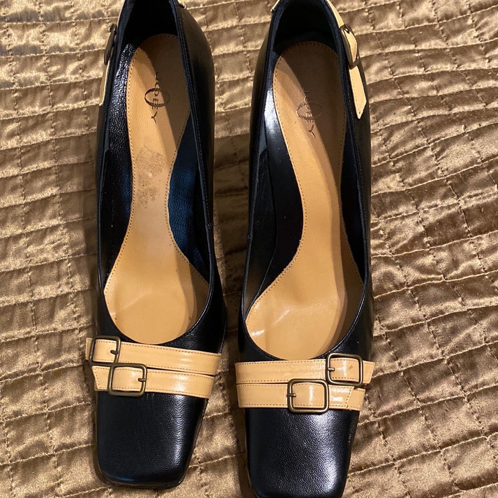 Elegant Black and Tan Heels